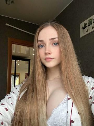 Виолетта 20 лет фото 2