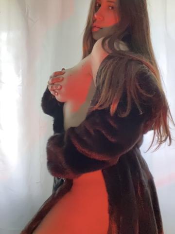 Мила Реал Красотка Блондинка